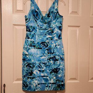 Womens size 6 sleeveless teal patterned dress